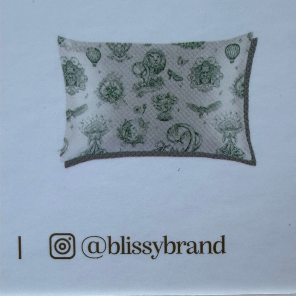 Blissy Green Pillowcase - Picture 3 of 5